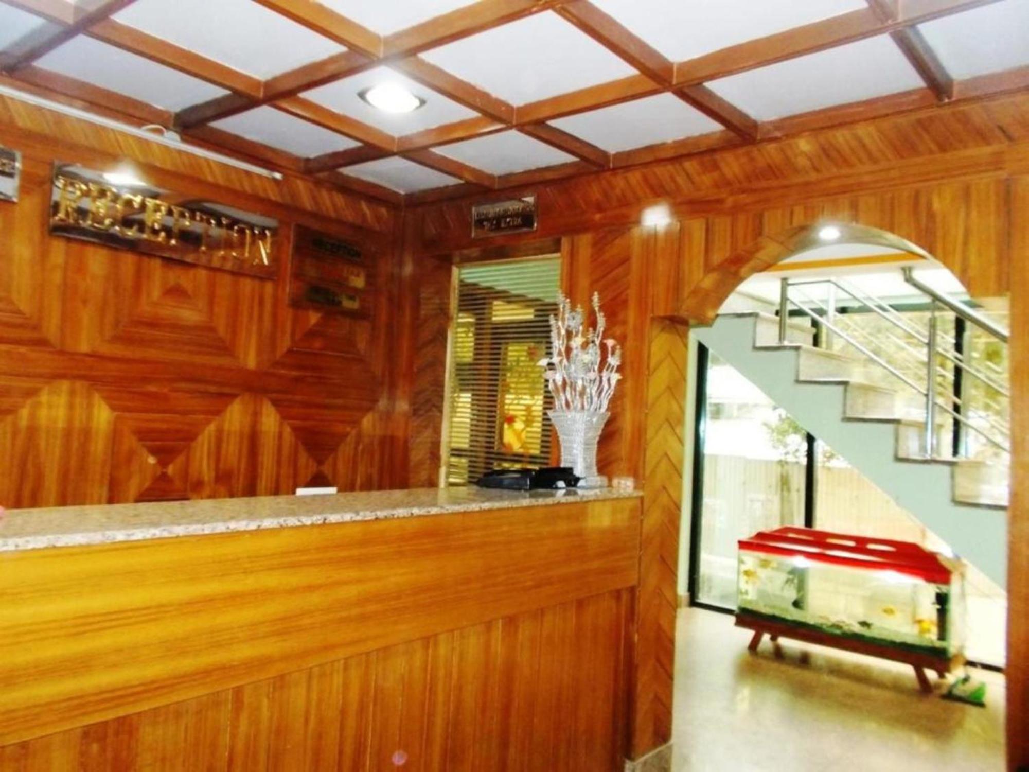 Moon Hotel Mallital, Near Nainital High Court Exteriér fotografie